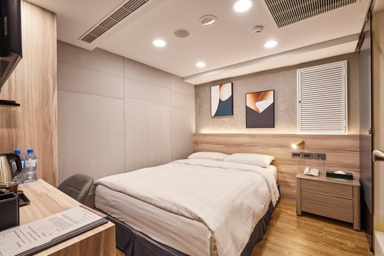 RF Hotel - Zhongxiao Tajpej Buitenkant foto