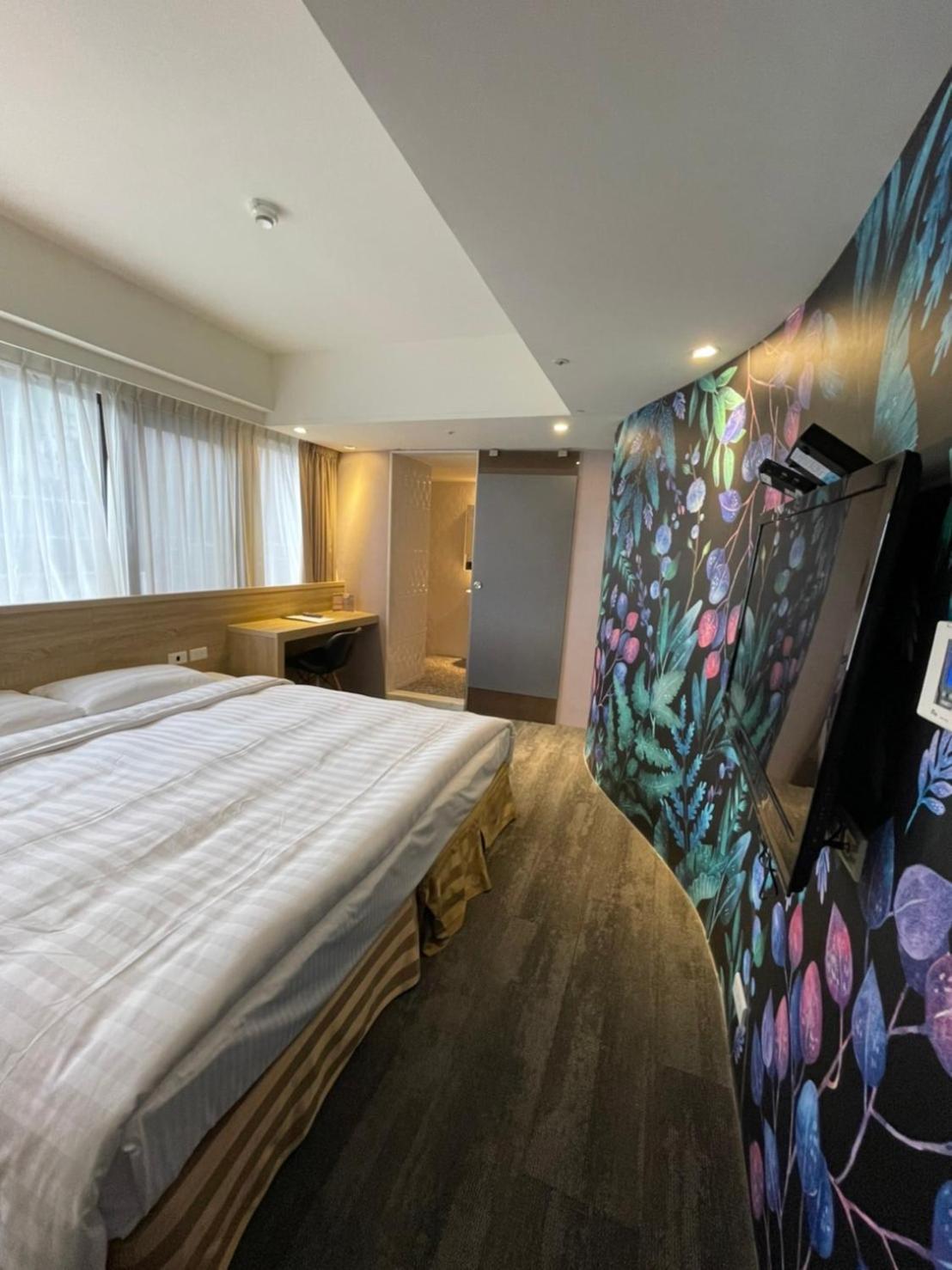 RF Hotel - Zhongxiao Tajpej Buitenkant foto