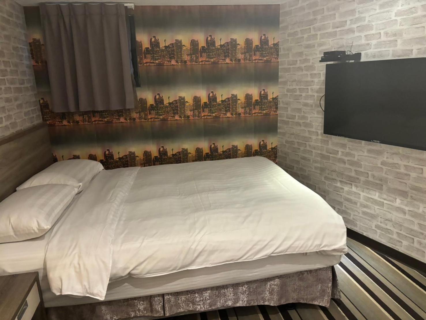 RF Hotel - Zhongxiao Tajpej Buitenkant foto
