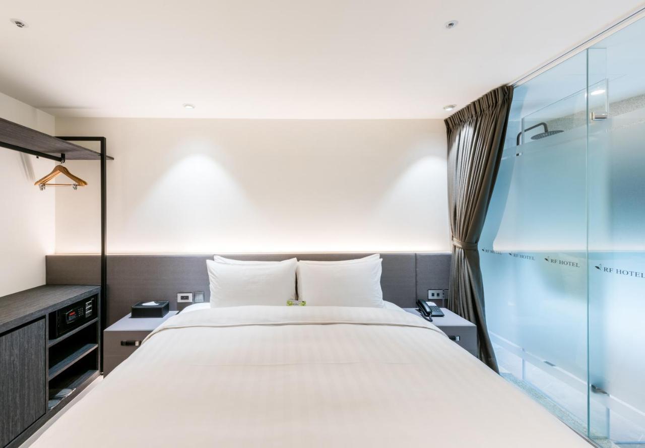 RF Hotel - Zhongxiao Tajpej Buitenkant foto